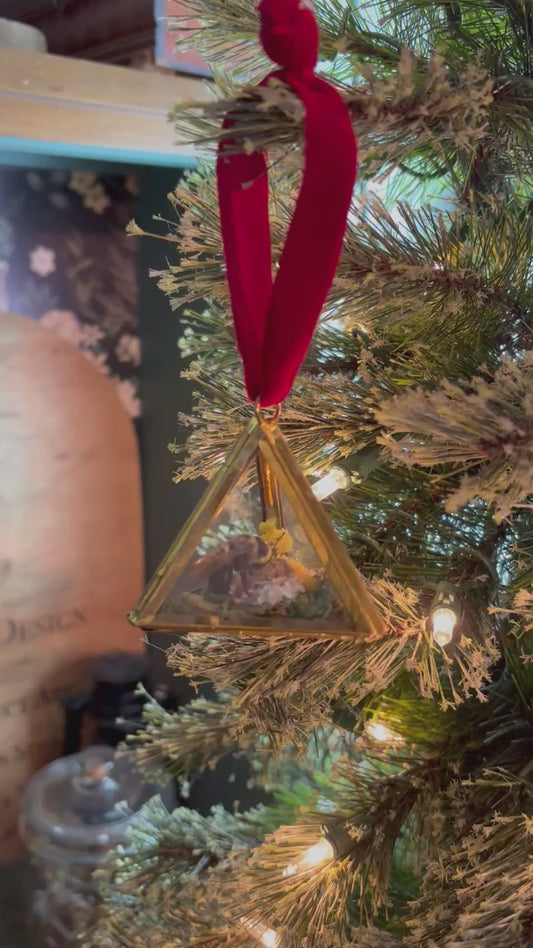 Christmas Ornament with Carpenter Bee on White & Yellow Flowers